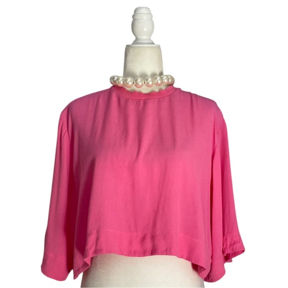 FARM Rio Boxy Chiffon Crop Top Crewneck Short Sleeves in Pink Petunia - Picture 10 of 10